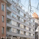 Huoneisto Stylish With Excellent Location