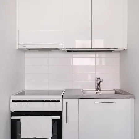 Stylish With Excellent Location Huoneisto *